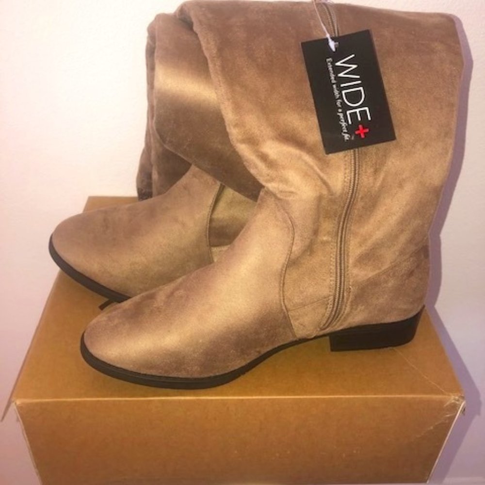 New Knee High Boots (11W) NWT and Box
